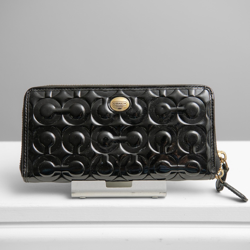 Coach Black Patent Leather Signature Embossed Zip Around Continental Wallet Y2K